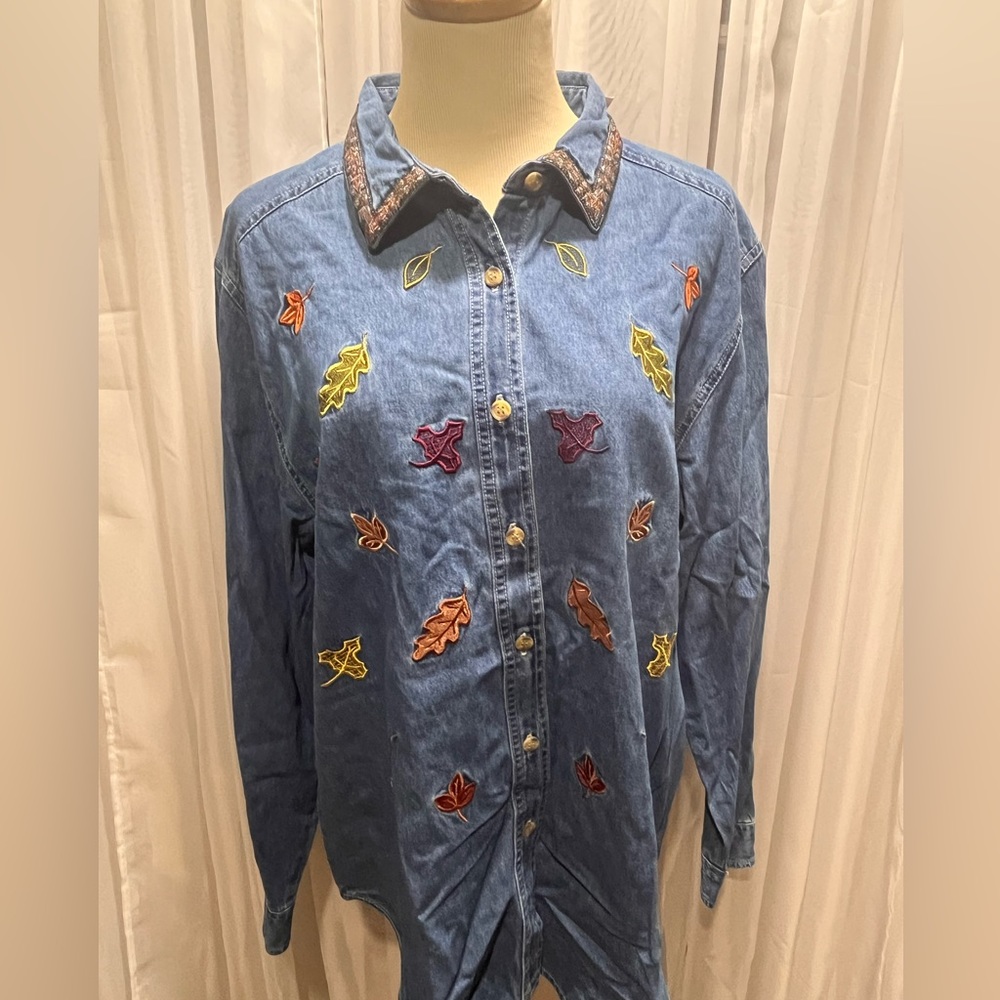 NWT Vintage Holiday Embroidered Fall Foiliage Denim
Blouse by Bobbie Brooks